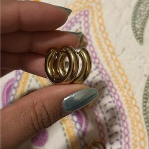 Elegant Gold Hoop Earrings